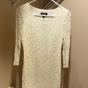 Alexia Admor Cream Lace Dress